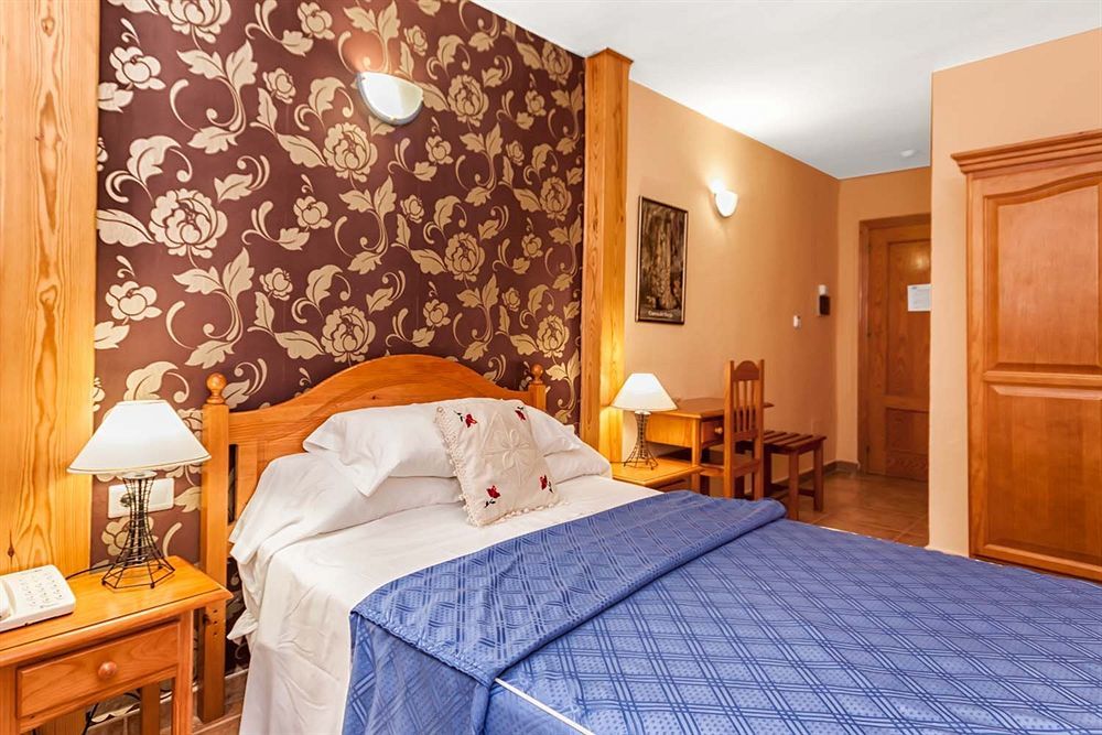 Hotel Al-Andalus Nerja Exterior photo